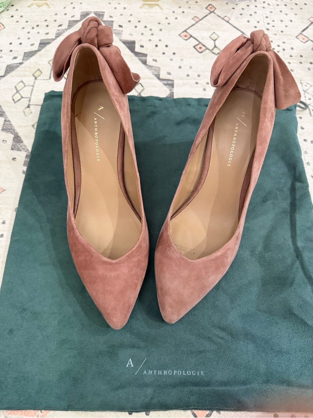 Anthropologie Dusty Rose Suede Pointed-Toe Bow Heels with dust bag